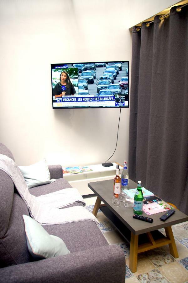 Le Poissonniere Apartment ปารีส ภายนอก รูปภาพ